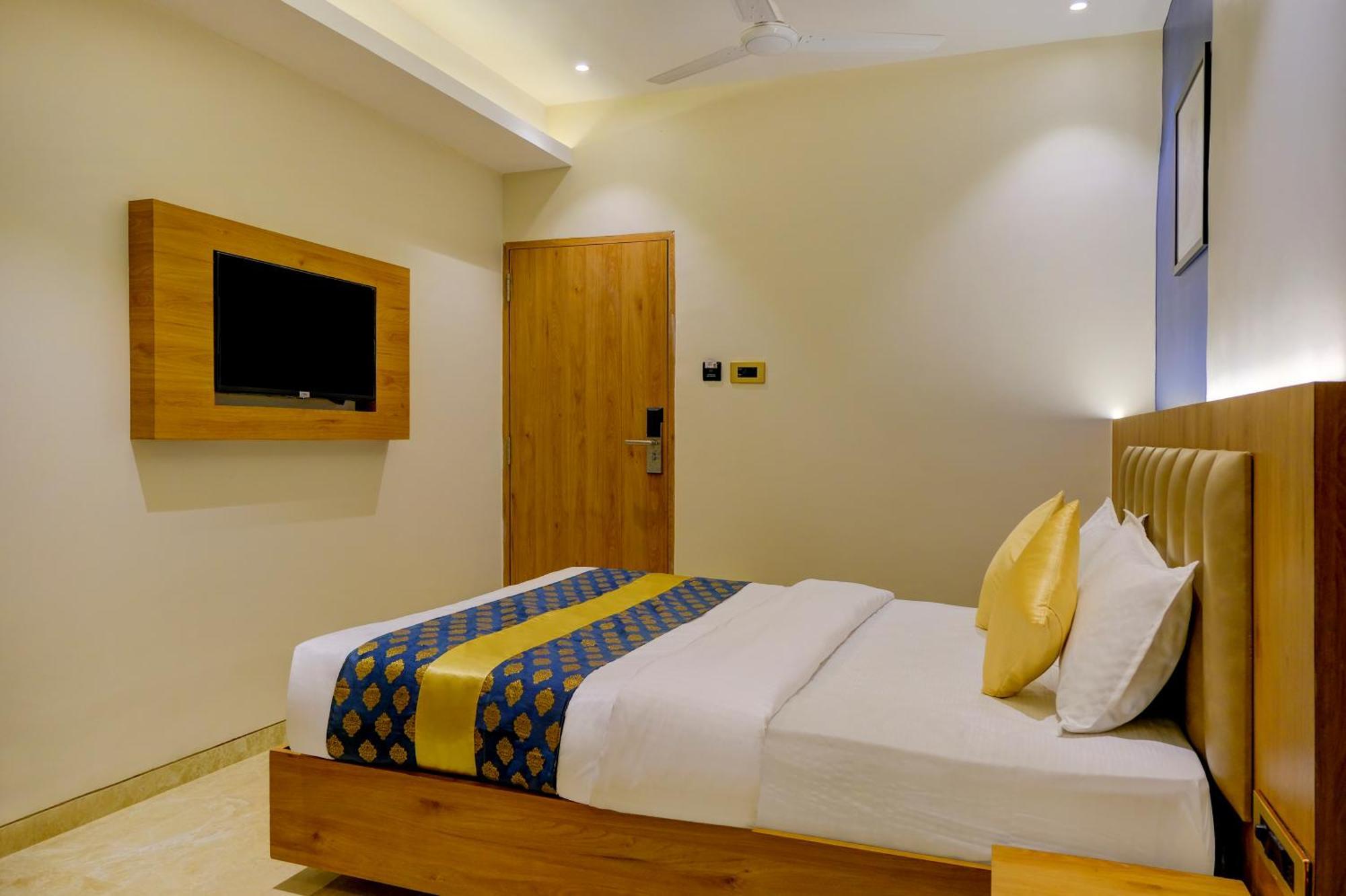 Metropolis Business Hotel Panaji Exterior photo